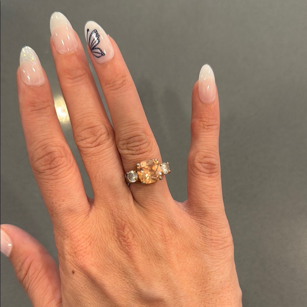 Elegant Gold and Silver Ring